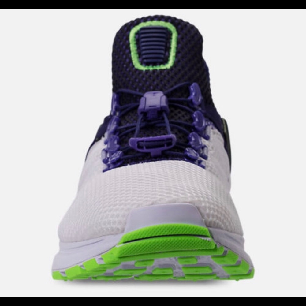 NIKE SHOX GRAVITY WOMENS RUNNING SHOE